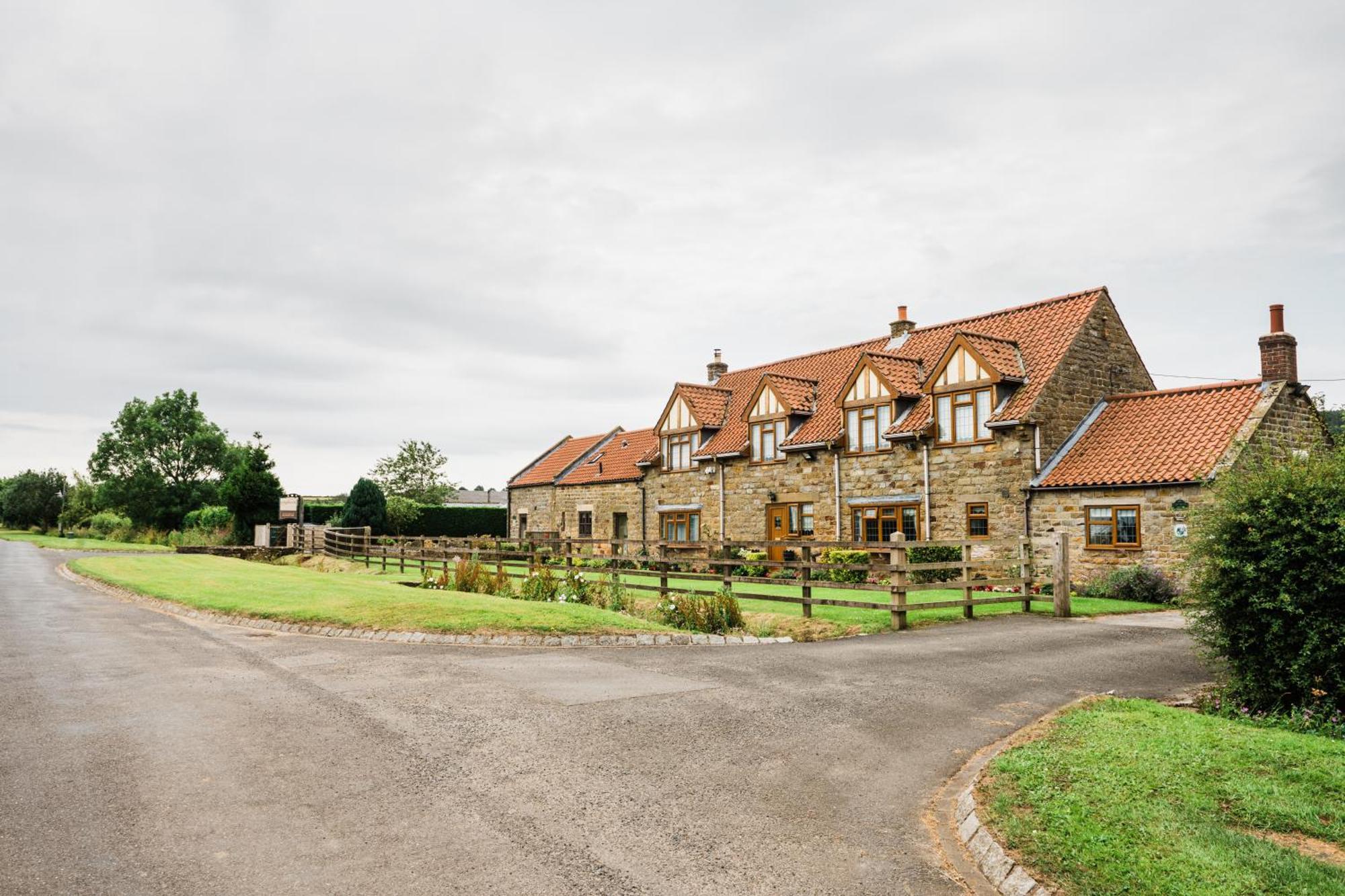 Low Moor Lodge Scarborough Ngoại thất bức ảnh